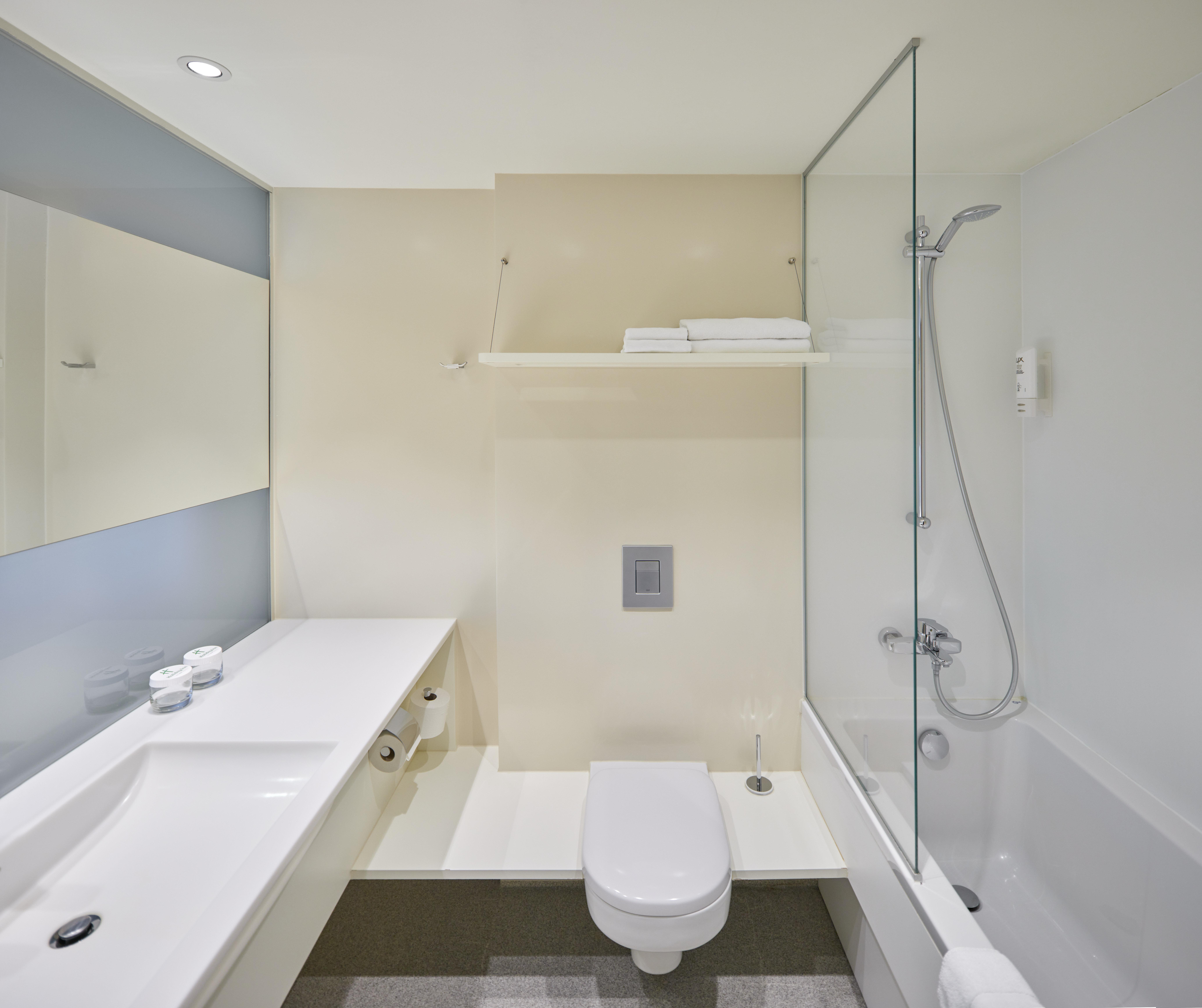 Hotel By Ihg VNO