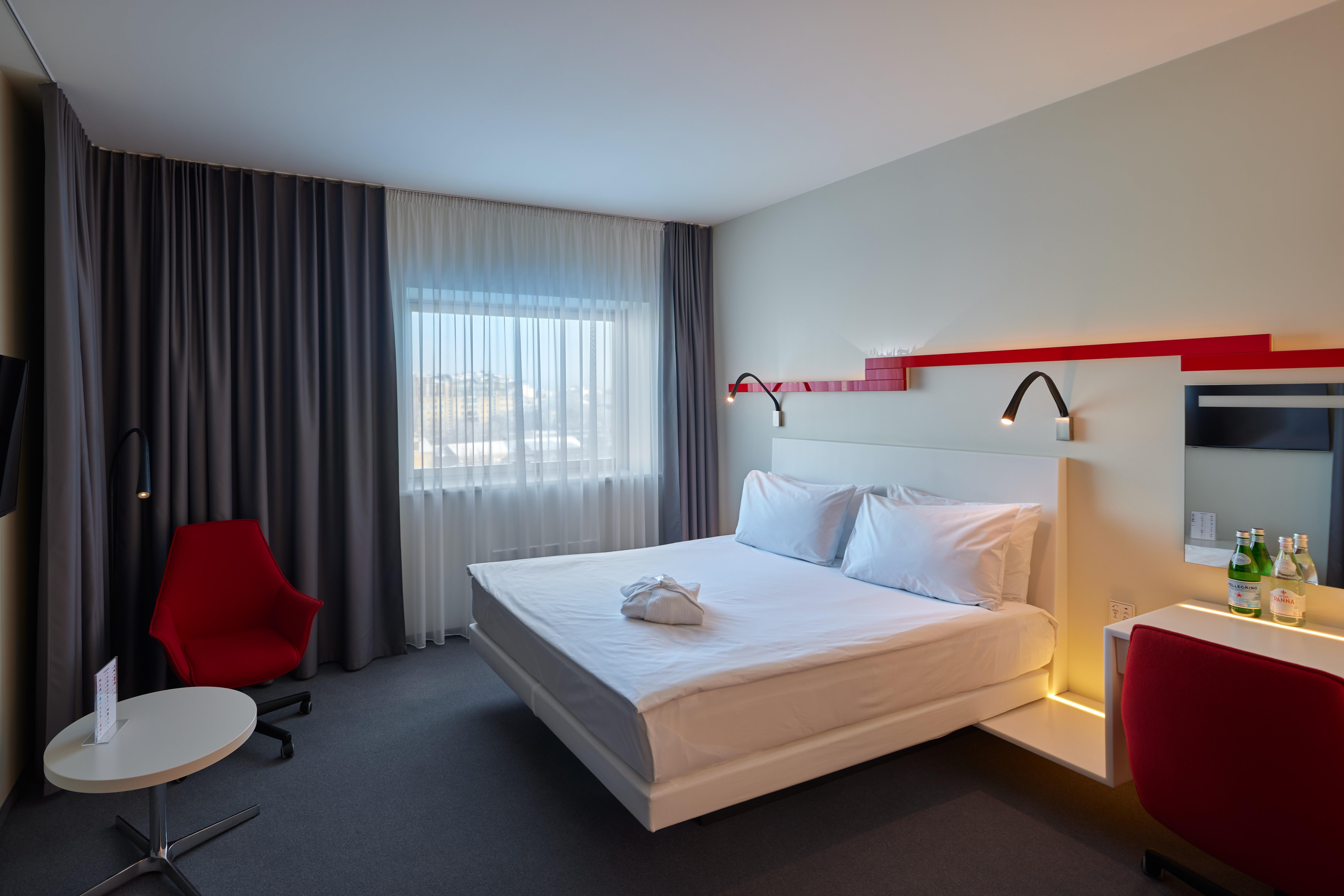 By Ihg Hotel 4*