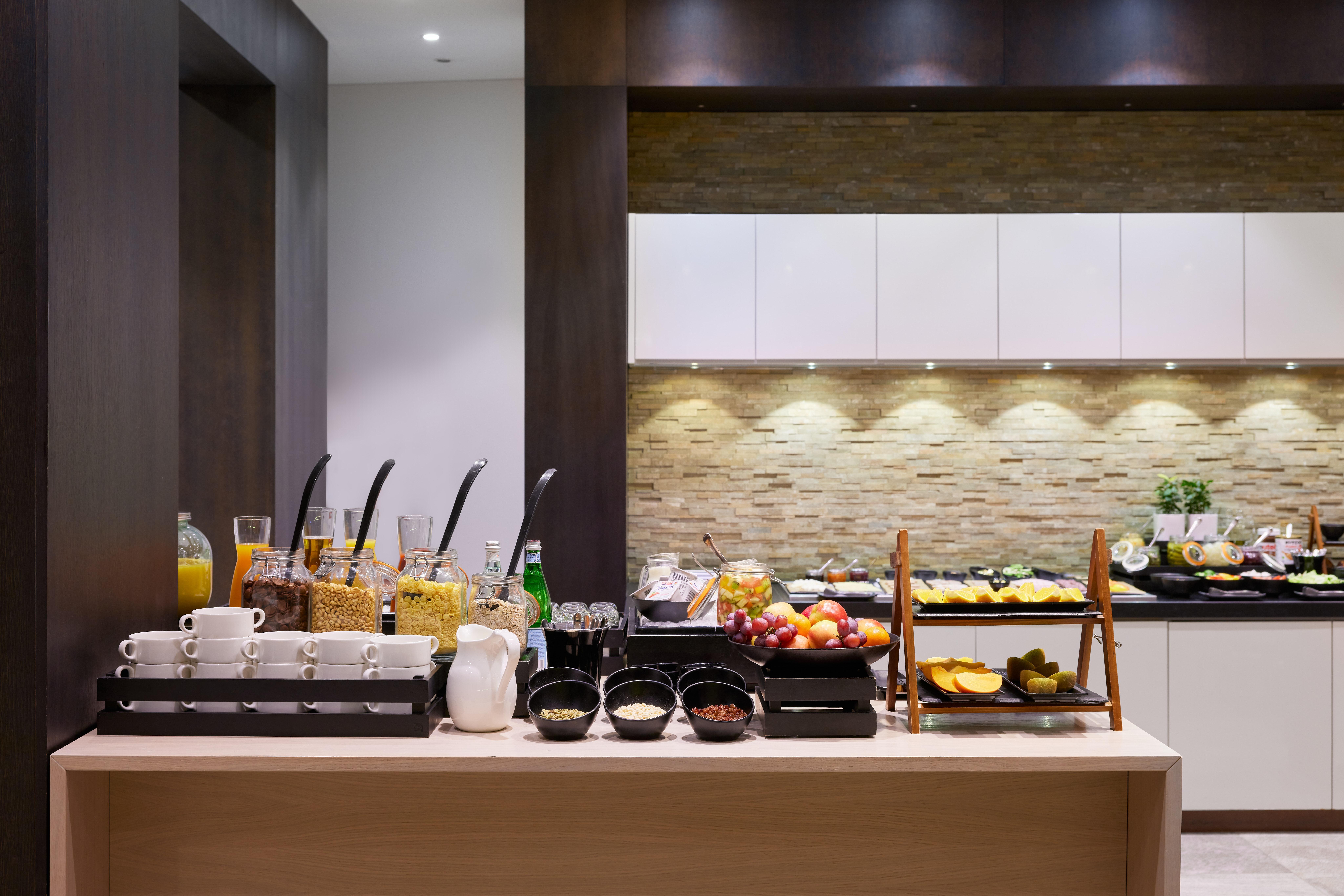 By Ihg