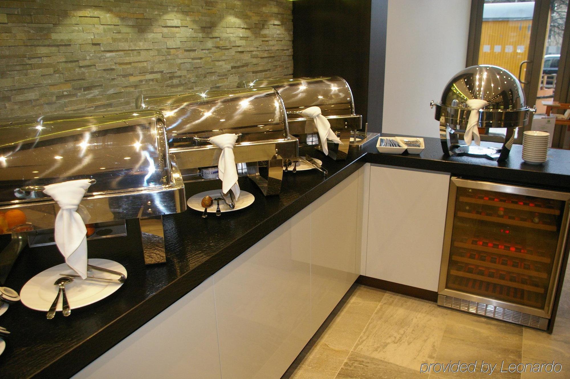 Hotel By Ihg VNO